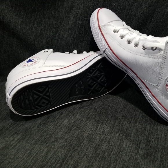 SOLD Converse Chuck Taylor All Star Leather Mid - Picture 7 of 7